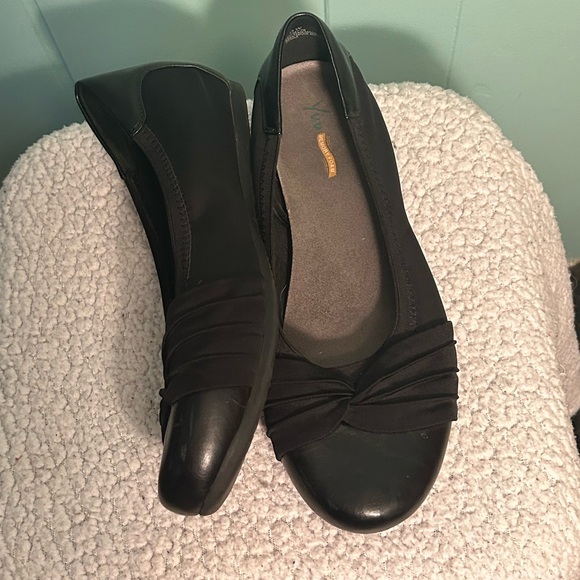 YUU Marcel Black flats - Picture 2 of 5